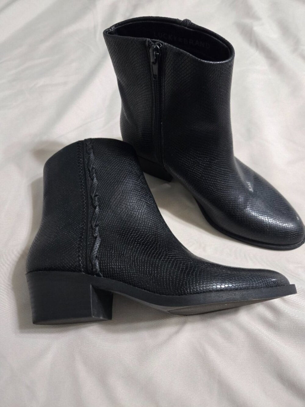 Lucky Brand Fakelle Black Leather Side Zip boots
